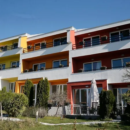 فندق مبيت وإفطار Stayinn Rainbow Houses ساني بيتش