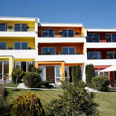 Bed & Breakfast Stayinn Rainbow Houses